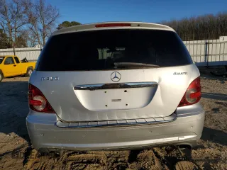2008 Mercedes-Benz R-Class 3.5L with VIN 4JGCB65E08A073076, listed as a Copart auction lot 85693544 with 204,103 mi miles and Salvage Title. Bid and sale history available at carsss.com. Image 6.