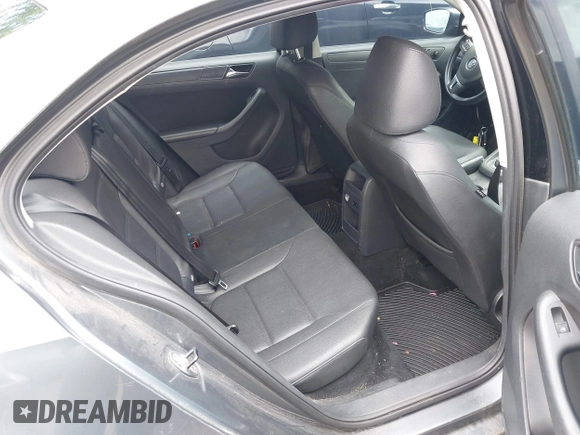 2011 Volkswagen Jetta SE with VIN 3VWDZ7AJ7BM046428, listed as a IAAI auction lot 42531958 with 146,311 mi miles and . Bid and sale history available at DreamBid. Image 8.
