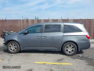 2011 Honda Odyssey EX-L with VIN 5FNRL5H63BB068205, listed as a IAAI auction lot 42034057 with 106,443 mi miles. Bid and sale history available at carsss.com. Image 14.