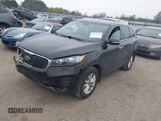 2019 Kia Sorento LX with VIN 5XYPG4A34KG579484, listed as a IAAI auction lot 40971250 with 142,327 mi miles. Bid and sale history available at carsss.com. Image 18.