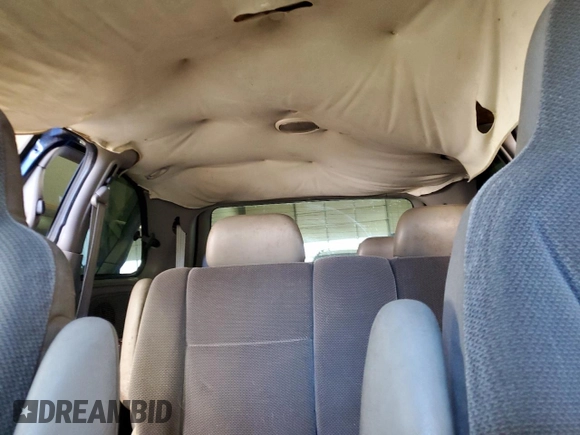 2002 Dodge Caravan SE with VIN 1B4GP25342B660748, listed as a Copart auction lot 44998005 with 224,032 mi miles and Salvage title. Bid and sale history available at DreamBid. Image 10.