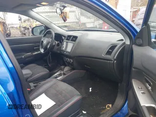 2018 Mitsubishi Outlander Sport SE 2.4 with VIN JA4AR3AW8JU014148, listed as a IAAI auction lot 41672103 with 130,187 mi miles. Bid and sale history available at carsss.com. Image 5.