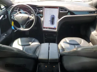2014 Tesla Model S 60 z VIN 5YJSA1H11EFP64764, wystawiony jako Copart lot #64265815 z przebiegiem 126 191 mil mil oraz Szkoda całkowita • Salvage title. Historia ofert i sprzedaży dostępna na DreamBid. Obrazek 8.