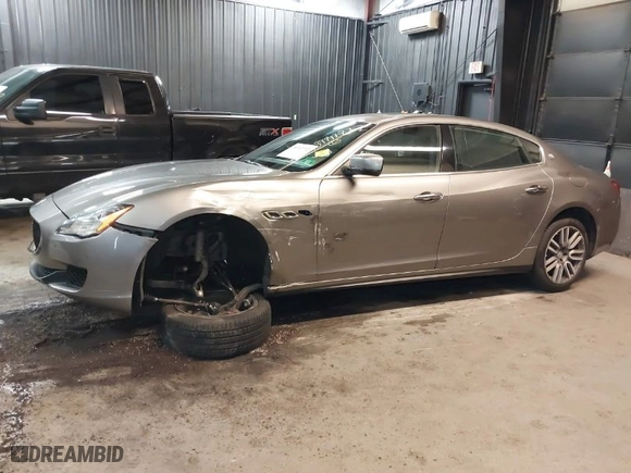 2015 Maserati Quattroporte S Q4 with VIN ZAM56RRAXF1158381, listed as a IAAI auction lot 39717772 with NaN miles. Bid and sale history available at carsss.com. Image 6.