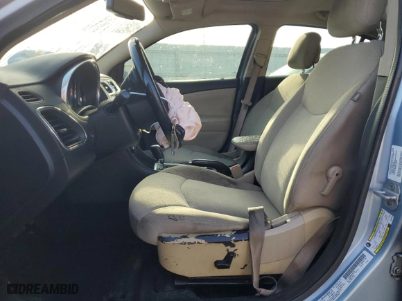 2012 Chrysler 200 Touring with VIN 1C3CCBBB0CN302396, listed as a Copart auction lot 50943595 with 184,059 mi miles and Salvage Title. Bid and sale history available at carsss.com. Image 7.