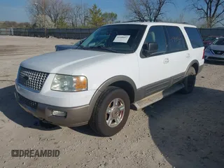 2004 Ford Expedition Eddie Bauer with VIN 1FMFU18L44LA59720, listed as a IAAI auction lot 41948812 with 163,142 mi miles. Bid and sale history available at carsss.com. Image 2.