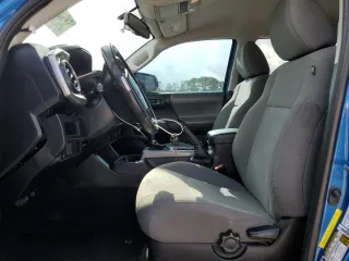 2017 Toyota Tacoma SR5 with VIN 5TFAZ5CN4HX051289, listed as a Copart auction lot 54206125 with 98,429 mi miles and Salvage Title. Bid and sale history available at DreamBid. Image 7.