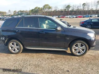 2012 Mercedes-Benz M-Class ML 350 with VIN 4JGDA5HB2CA067260, listed as a IAAI auction lot 41913715 with 97,766 mi miles. Bid and sale history available at carsss.com. Image 13.