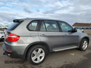 2010 BMW X5 35d with VIN 5UXFF0C58ALT75133, listed as a Copart auction lot 45247735 with 176,410 mi miles and Clean Title. Bid and sale history available at carsss.com. Image 3.
