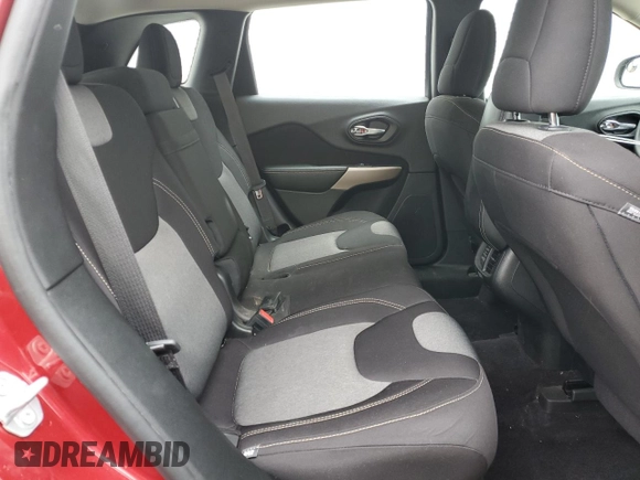 2017 Jeep Cherokee Sport z VIN 1C4PJMAB7HW588619, wystawiony jako Copart lot #55066405 z przebiegiem 88 402 mil mil oraz Czysty tytuł • Clean title. Historia ofert i sprzedaży dostępna na DreamBid. Obrazek 11.