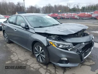 2020 Nissan Altima SV z VIN 1N4BL4DW3LC281435, wystawiony jako IAAI lot #42019682 z przebiegiem 37 627 mil mil oraz . Historia ofert i sprzedaży dostępna na DreamBid. Obrazek 1.