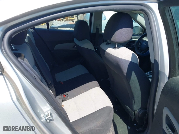 2015 Chevrolet Cruze LS with VIN 1G1PA5SH8F7275538, listed as a IAAI auction lot 42048660 with 132,977 mi miles. Bid and sale history available at carsss.com. Image 8.