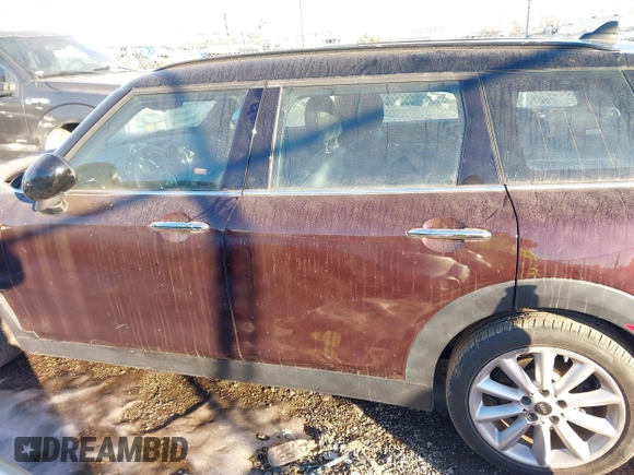 2016 MINI Clubman z VIN WMWLN5C50G2E29740, wystawiony jako IAAI lot #41345976 z przebiegiem 67 124 mil mil oraz . Historia ofert i sprzedaży dostępna na DreamBid. Obrazek 14.