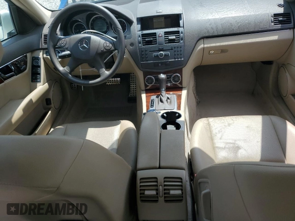 2011 Mercedes-Benz C 300 Sport с VIN WDDGF5EB5BA474565, выставлен на аукционе Copart как лот 61918055 с пробегом 210 410 миль миль и Списание • Salvage title. История ставок и продаж доступна на DreamBid. Изображение 8.
