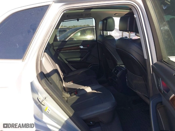 2019 Audi Q5 Premium Plus with VIN WA1BNAFY4K2051774, listed as a IAAI auction lot 41614706 with 17,941 mi miles. Bid and sale history available at carsss.com. Image 8.