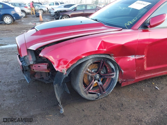 2011 Dodge Charger Road/Track with VIN 2B3CL5CT6BH571984, listed as a IAAI auction lot 41810361 with 188,780 mi miles. Bid and sale history available at carsss.com. Image 6.
