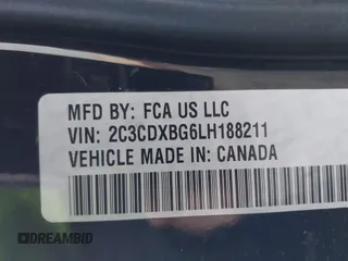 2020 Dodge Charger SXT z VIN 2C3CDXBG6LH188211, wystawiony jako IAAI lot #41699346 z przebiegiem 125 631 mil mil oraz . Historia ofert i sprzedaży dostępna na DreamBid. Obrazek 9.