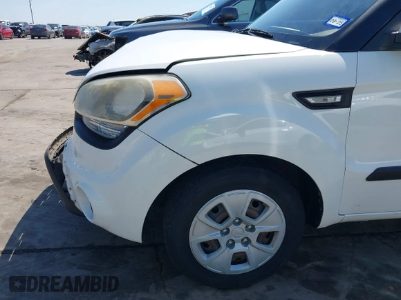2013 Kia Soul with VIN KNDJT2A52D7568507, listed as a IAAI auction lot 41782739 with 119,285 mi miles. Bid and sale history available at carsss.com. Image 18.