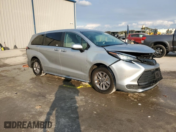 2023 Toyota Sienna LE with VIN 5TDKRKEC8PS152287, listed as a Copart auction lot 44791465 with 99,766 mi miles and Salvage Title. Bid and sale history available at carsss.com. Image 4.