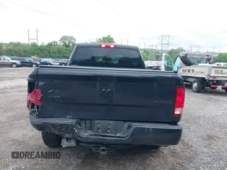 2018 Ram 1500 Tradesman z VIN 1C6RR7FT5JS320998, wystawiony jako IAAI lot #42262904 z przebiegiem 257 480 mil mil oraz . Historia ofert i sprzedaży dostępna na DreamBid. Obrazek 17.