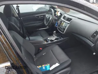 2018 Nissan Altima 2.5 SR with VIN 1N4AL3AP1JC131386, listed as a IAAI auction lot 41895828 with 58,912 mi miles. Bid and sale history available at carsss.com. Image 5.