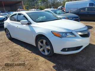 2013 Acura ILX Premium Pkg with VIN 19VDE1F52DE011440, listed as a IAAI auction lot 41273449 with 189,071 mi miles. Bid and sale history available at carsss.com. Image 1.