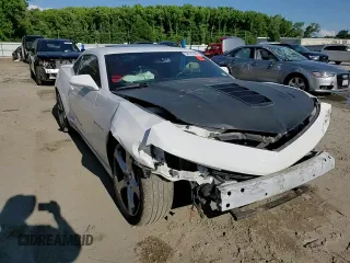 2015 Chevrolet Camaro SS with VIN 2G1FK1EJ4F9305438, listed as a Copart auction lot 58135185 with 62,966 mi miles and Salvage title. Bid and sale history available at DreamBid. Image 13.