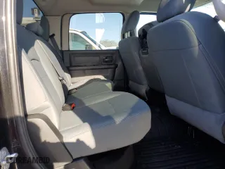 2018 Ram 2500 Tradesman with VIN 3C6UR5CJ3JG135003, listed as a Copart auction lot 45672215 with 56,238 mi miles and Salvage Title. Bid and sale history available at carsss.com. Image 10.