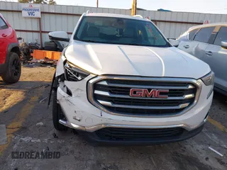 2020 GMC Terrain SLT z VIN 3GKALPEV1LL254532, wystawiony jako IAAI lot #41776655 z przebiegiem 182 687 mil mil oraz . Historia ofert i sprzedaży dostępna na DreamBid. Obrazek 6.