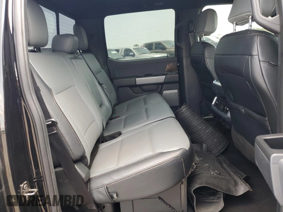 2023 Ford F-150 Lightning Pro z VIN 1FTVW1EV8PWG04482, wystawiony jako Copart lot #44312535 z przebiegiem 58 139 mil mil oraz Szkoda całkowita • Salvage title. Historia ofert i sprzedaży dostępna na DreamBid. Obrazek 10.