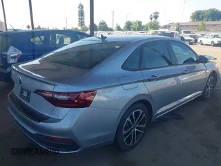 2023 Volkswagen Jetta Sport z VIN 3VWBM7BU9PM016451, wystawiony jako IAAI lot #42266646 z przebiegiem 29 203 mil mil oraz . Historia ofert i sprzedaży dostępna na DreamBid. Obrazek 4.