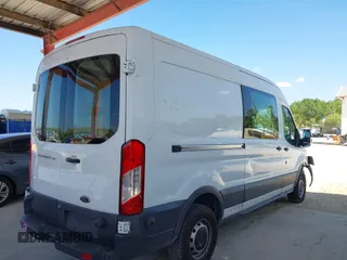 2017 Ford Transit z VIN 1FTYE2CM1HKA13709, wystawiony jako IAAI lot #41933179 z przebiegiem 147 539 mil mil oraz . Historia ofert i sprzedaży dostępna na DreamBid. Obrazek 4.