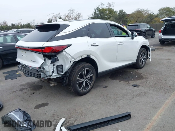 2024 Lexus RX 350 z VIN 2T2BAMBA5RC024585, wystawiony jako IAAI lot #41197857 z przebiegiem 18 031 mil mil oraz . Historia ofert i sprzedaży dostępna na DreamBid. Obrazek 4.