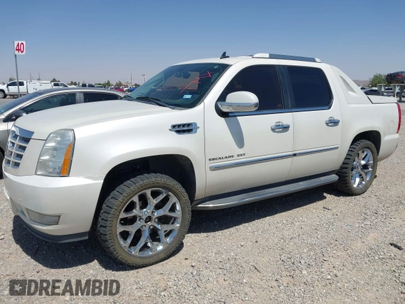 2011 Cadillac Escalade EXT Luxury with VIN 3GYT4MEF6BG161175, listed as a IAAI auction lot 42047669 with 115,235 mi miles. Bid and sale history available at carsss.com. Image 14.