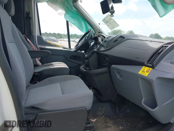 2019 Ford Transit z VIN 1FTYE2CM2KKB42436, wystawiony jako IAAI lot #42636612 z przebiegiem 51 860 mil mil oraz . Historia ofert i sprzedaży dostępna na DreamBid. Obrazek 5.