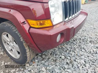 2008 Jeep Commander Limited z VIN 1J8HG58228C244124, wystawiony jako IAAI lot #41491040 z przebiegiem 141 970 mil mil oraz . Historia ofert i sprzedaży dostępna na DreamBid. Obrazek 12.