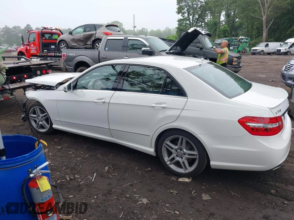 2013 Mercedes-Benz E 350 Luxury with VIN WDDHF8JB4DA727504, listed as a IAAI auction lot 42457322 with 39,803 mi miles and . Bid and sale history available at DreamBid. Image 14.
