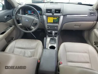 2010 Ford Fusion Hybrid z VIN 3FADP0L34AR186085, wystawiony jako Copart lot #55291735 z przebiegiem 282 029 mil mil oraz Szkody całkowita. Historia ofert i sprzedaży dostępna na DreamBid. Obrazek 8.
