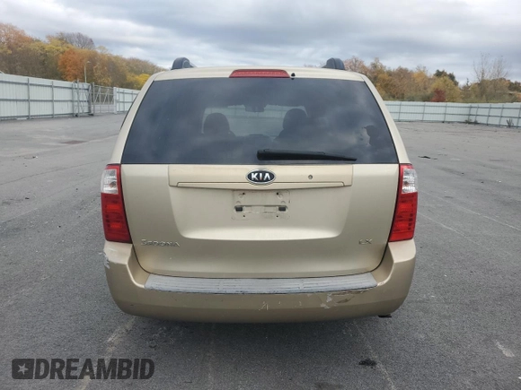 2008 Kia Sedona LX with VIN KNDMB233586217761, listed as a Copart auction lot 77362824 with 145,064 mi miles and Clean Title. Bid and sale history available at carsss.com. Image 6.