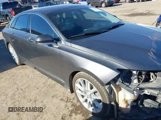 2016 Lincoln MKZ Hybrid with VIN 3LN6L2LU2GR622570, listed as a IAAI auction lot 41344761 with 114,290 mi miles. Bid and sale history available at carsss.com. Image 1.