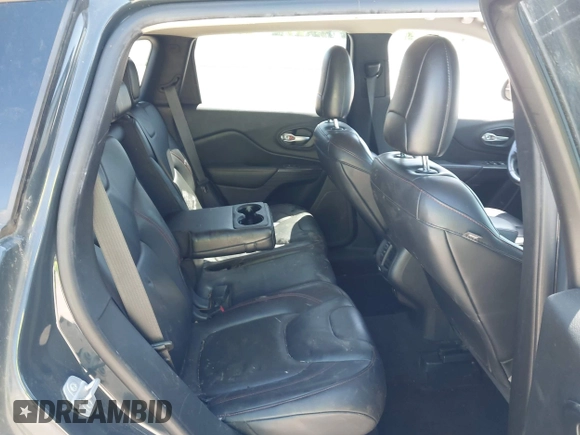 2016 Jeep Cherokee Trailhawk with VIN 1C4PJMBS3GW232519, listed as a IAAI auction lot 41937545 with Not provided miles and . Bid and sale history available at DreamBid. Image 8.