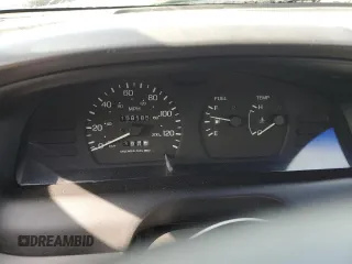 1996 Nissan Sentra XE z VIN 3N1AB41D5TL010573, wystawiony jako Copart lot #47284155 z przebiegiem 158 185 mil mil oraz Szkoda całkowita • Salvage title. Historia ofert i sprzedaży dostępna na DreamBid. Obrazek 9.