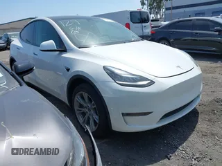 2022 Tesla Model Y Long Range z VIN 7SAYGDEE1NF368676, wystawiony jako IAAI lot #42178217 z przebiegiem 9 117 mil mil oraz . Historia ofert i sprzedaży dostępna na DreamBid. Obrazek 1.