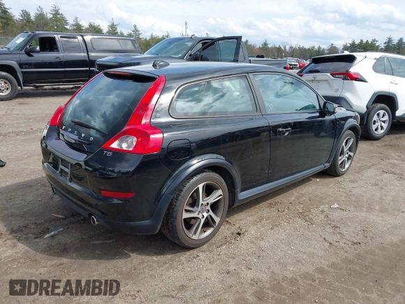 2013 Volvo C30 T5 with VIN YV1672MK4D2308774, listed as a IAAI auction lot 42005076 with 91,921 mi miles and . Bid and sale history available at DreamBid. Image 4.