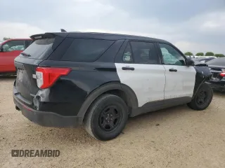 2022 Ford Police Interceptor Utility z VIN 1FM5K8AB2NGA58118, wystawiony jako Copart lot #54846645 z przebiegiem Nie podano mil oraz Szkody całkowita. Historia ofert i sprzedaży dostępna na DreamBid. Obrazek 3.
