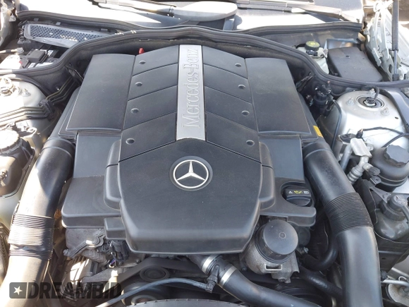 2005 Mercedes-Benz SL 500 z VIN WDBSK75F55F098924, wystawiony jako IAAI lot #42215237 z przebiegiem 211 102 mil mil oraz . Historia ofert i sprzedaży dostępna na DreamBid. Obrazek 10.