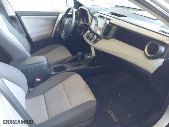 2014 Toyota RAV4 LE with VIN 2T3BFREV5EW138250, listed as a IAAI auction lot 41863496 with 191,604 mi miles. Bid and sale history available at carsss.com. Image 5.