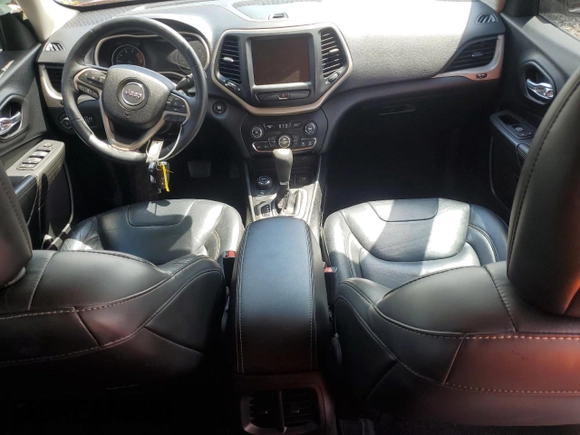 2017 Jeep Cherokee High Altitude with VIN 1C4PJMDS1HW504614, listed as a Copart auction lot 55688225 with 73,099 mi miles and Salvage title. Bid and sale history available at DreamBid. Image 8.
