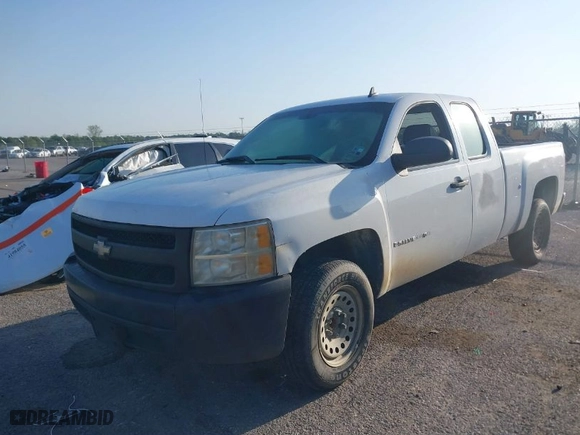 2008 Chevrolet Silverado 1500 Work Truck with VIN 1GCEC19C48Z328397, listed as a IAAI auction lot 42019900 with 314,045 mi miles. Bid and sale history available at carsss.com. Image 2.