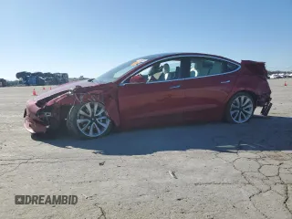 2019 Tesla Model 3 Mid Range z VIN 5YJ3E1EA7KF332737, wystawiony jako Copart lot #49166825 z przebiegiem 40 175 mil mil oraz Szkoda całkowita • Salvage title. Historia ofert i sprzedaży dostępna na DreamBid. Obrazek 1.